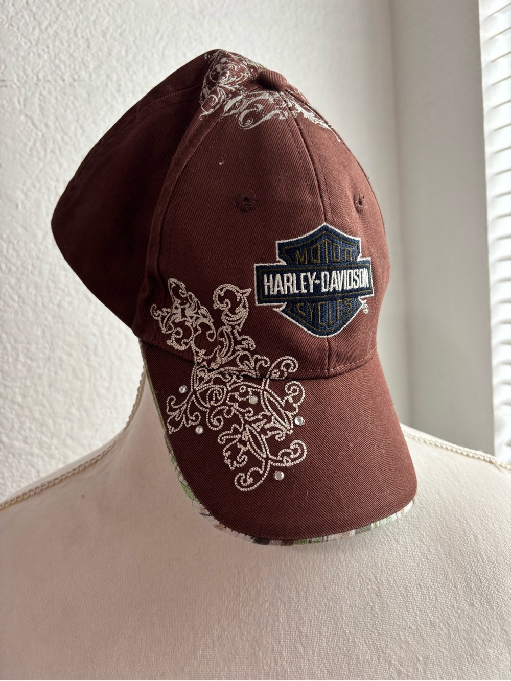 Y2K Harley-Davidson Brown Cap with White Embroidered Plaid